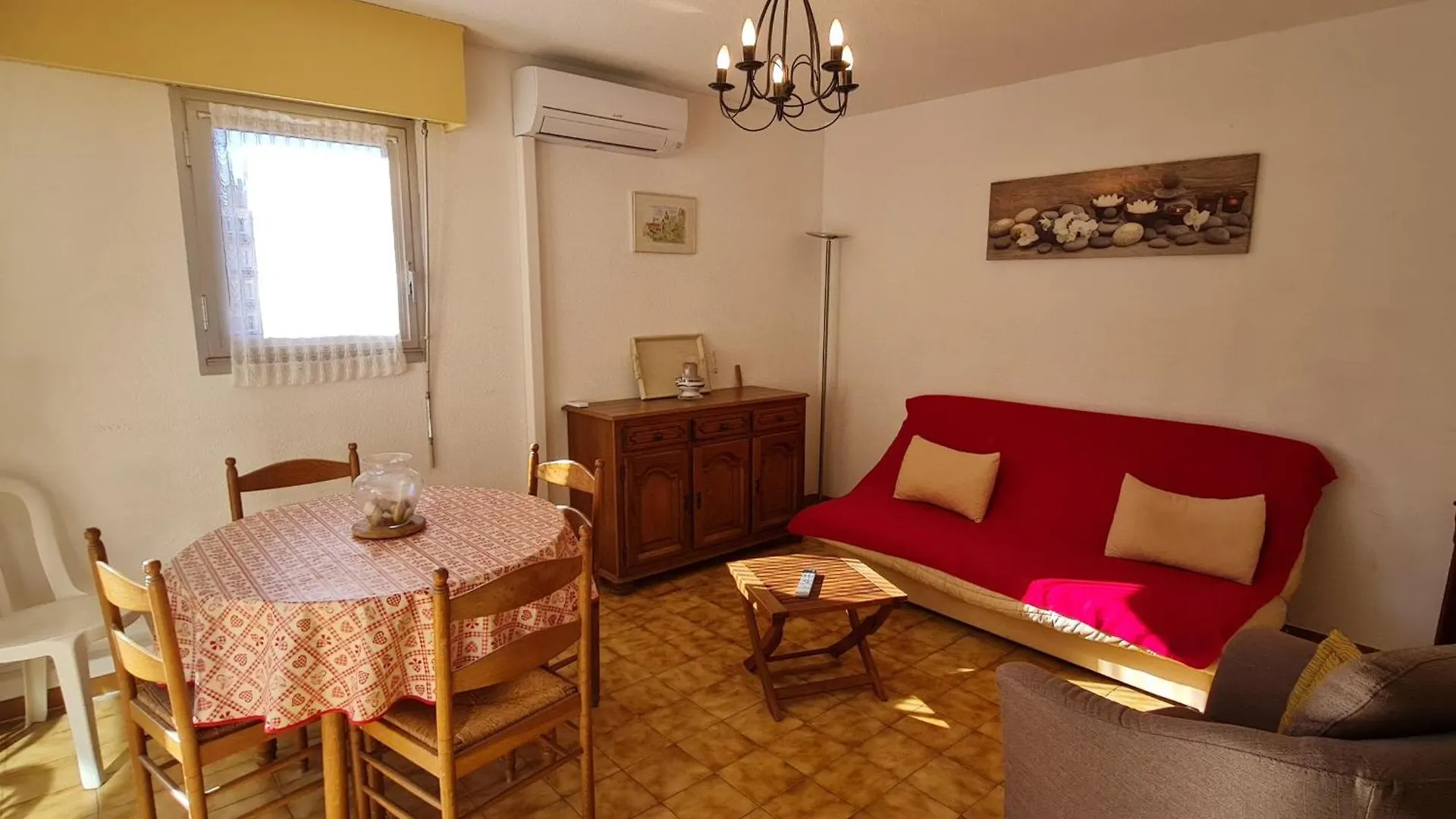 Appartement 2 Pieces Climatise Avec Parking En Centre-Ville, Proche Plages - Sainte-Maxime - Fr-1-780-54 0*,  Γαλλία